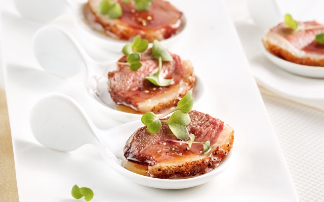 Bouchées  de canard caramélisé  